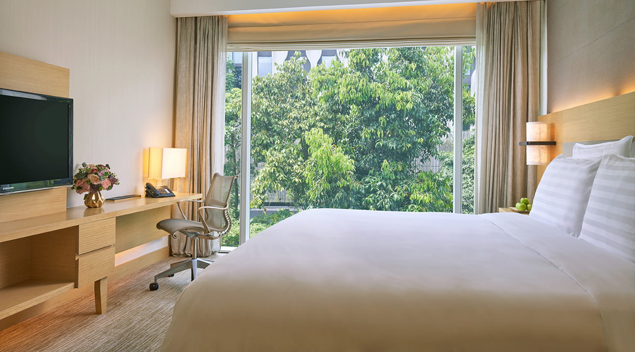 HOTEL ROOMS